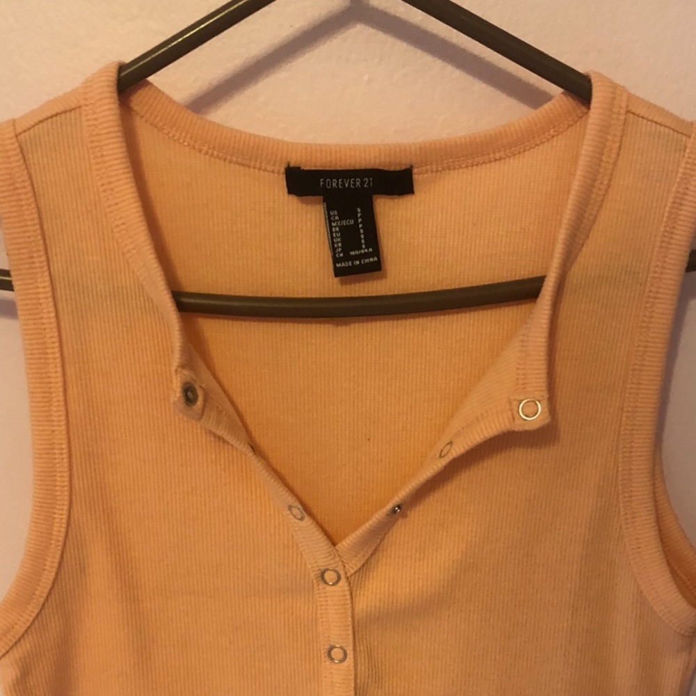 Cropped button up tank top - Picture 2 of 2